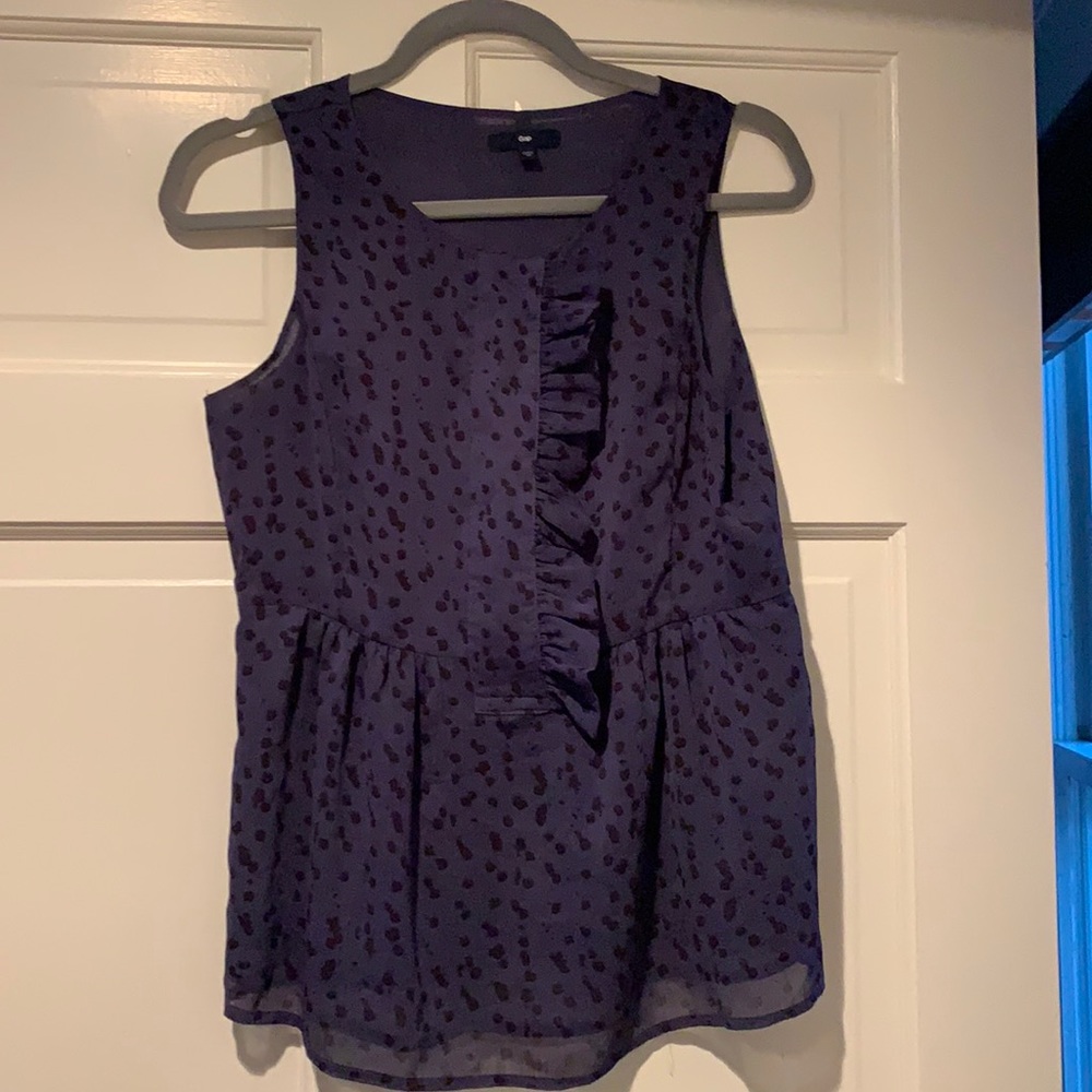 Gap ruffled sleeveless blouse